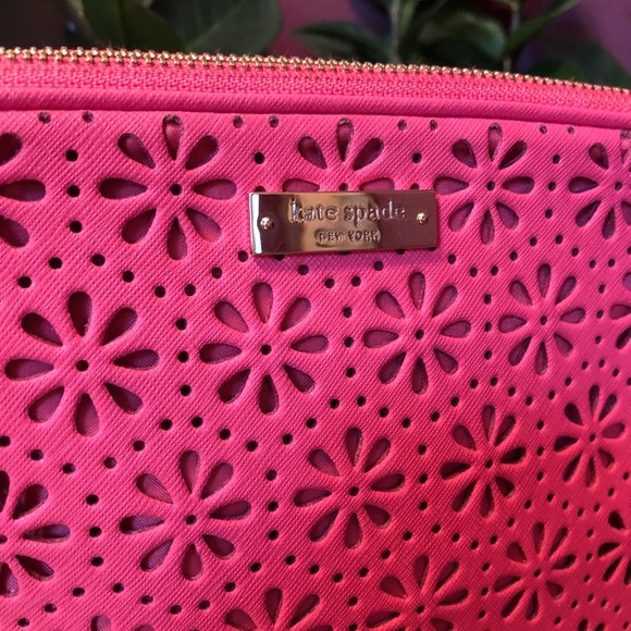 Kate Spade crossbody purse! - Picture 1 of 2